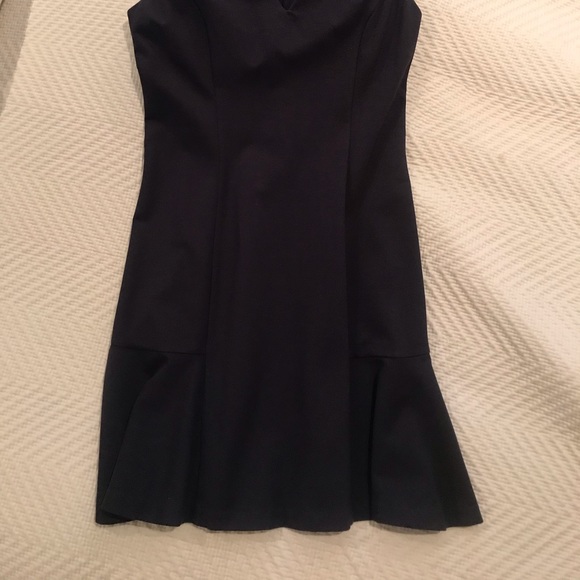 Vince Camuto Sleeveless Dress - Picture 3 of 4